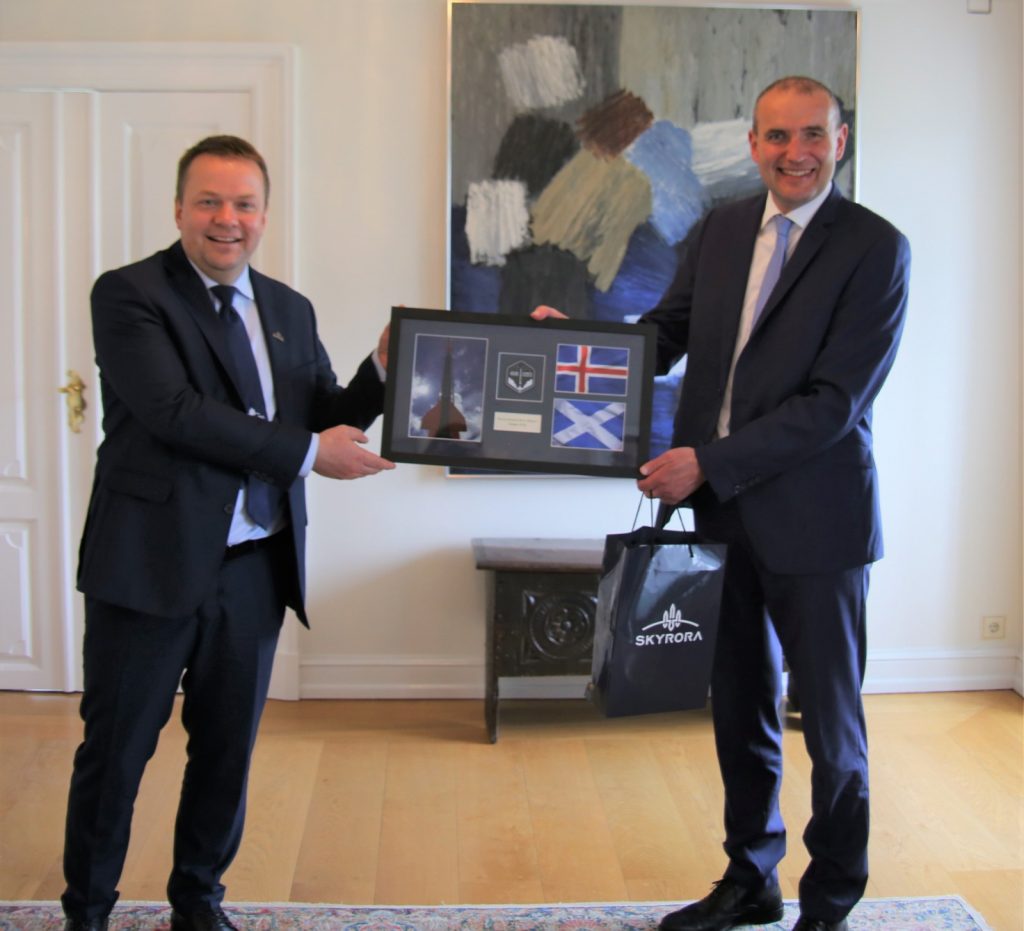 Volodymyr Levykin with the president of Iceland, Guðni Th. Jóhannesson